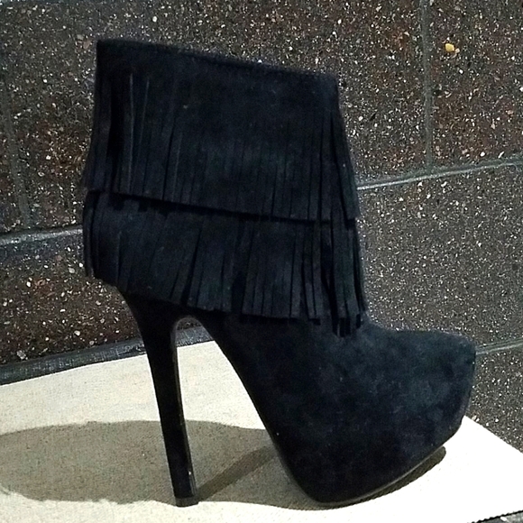 BLACK PLATFORM BOOTIES W FRINGES SUPER HIGH HEELS MOBWIFE CLUBWEAR GOING OUT - Picture 1 of 11